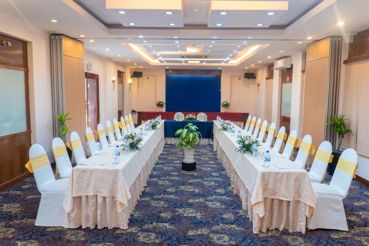 Oscar Saigon Hotel Ho Chi Minh City Exterior photo